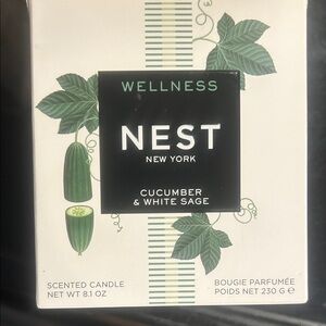 NEST Fragrances Cucumber & White Sage Candle - Green and White
